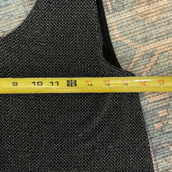 3x$25 Elodia Metallic shimmer Black Stretch Sleeveless top - Picture 4 of 8